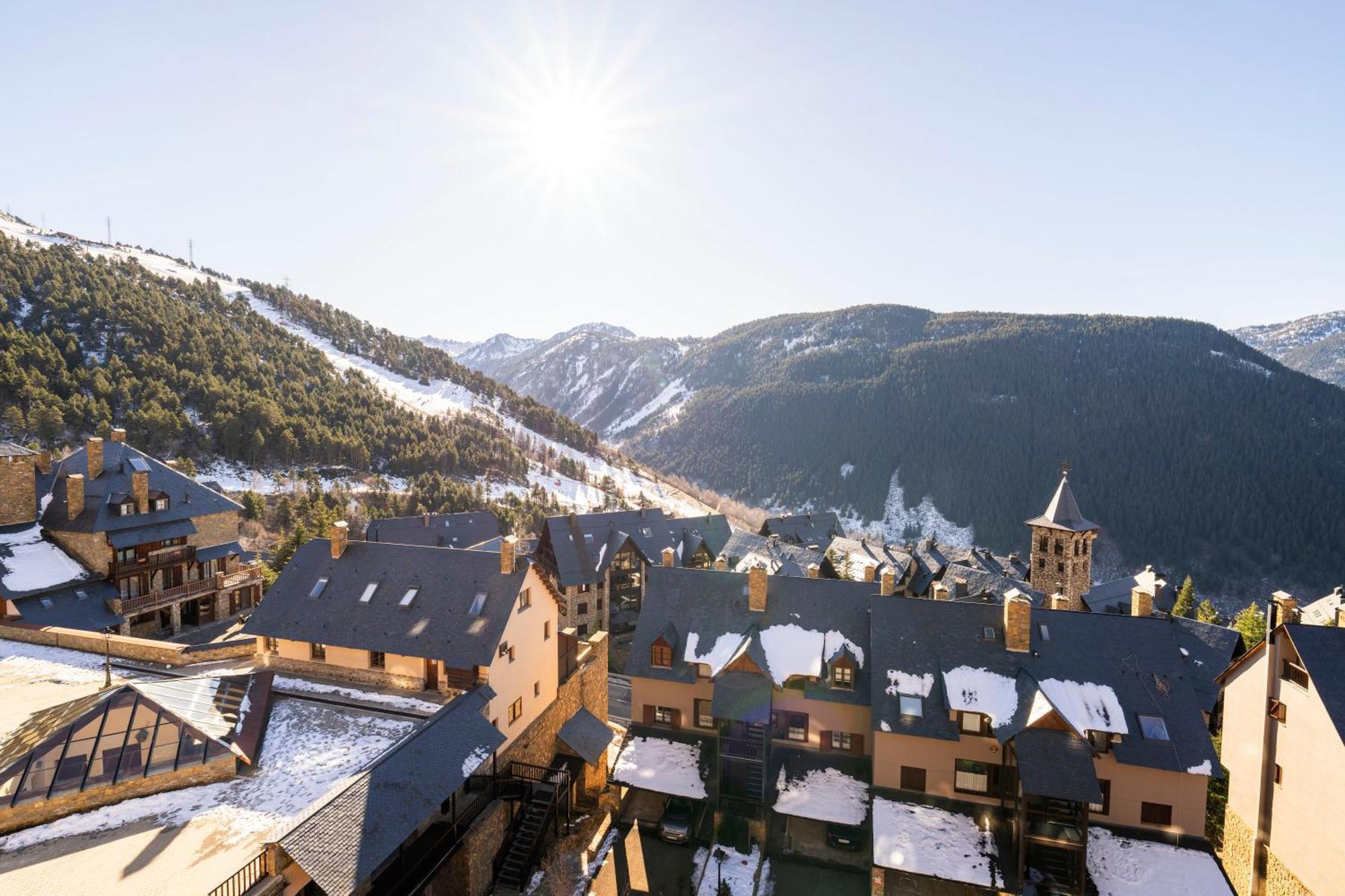 Hotel Eurostars Royal Tanau à Baqueira Beret Extérieur photo