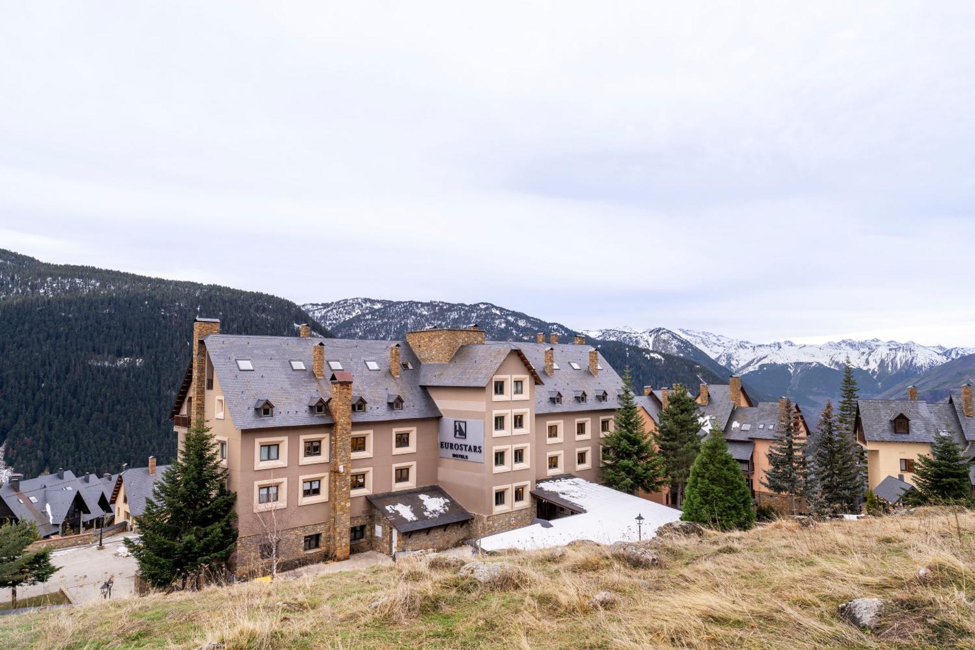 Hotel Eurostars Royal Tanau à Baqueira Beret Extérieur photo