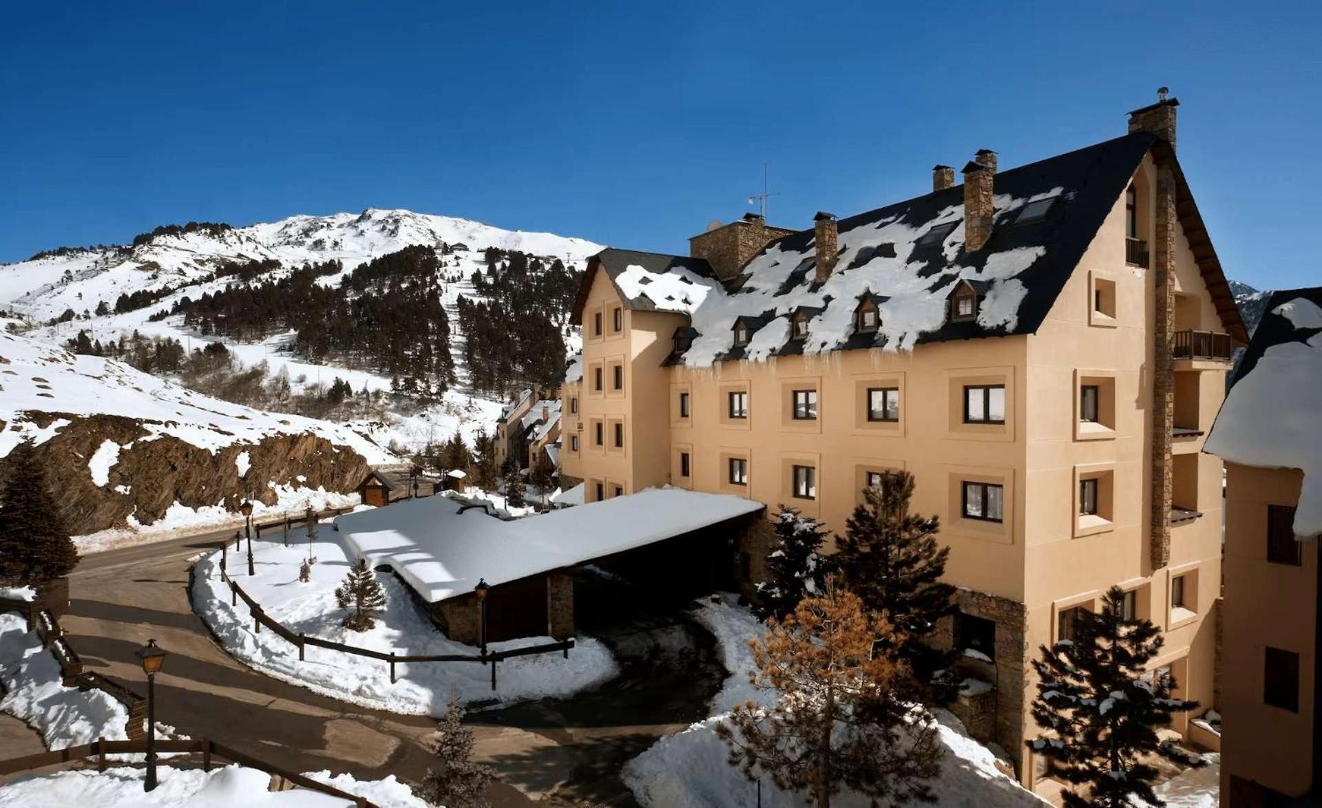 Hotel Eurostars Royal Tanau à Baqueira Beret Extérieur photo